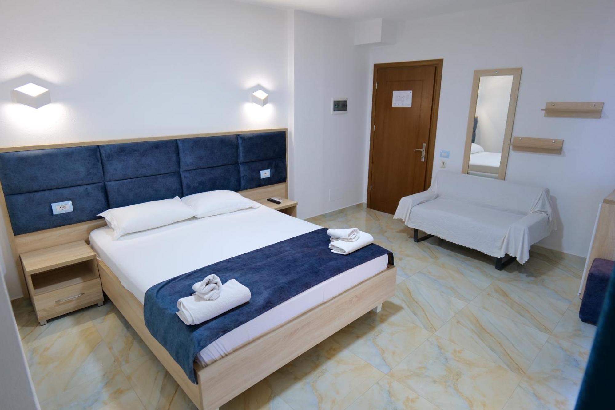 Hotel Vathi كساميل المظهر الخارجي الصورة